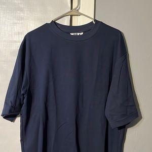 Uniqlo oversized tee